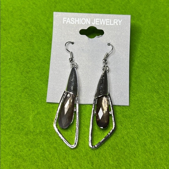 Jewelry - Silver Tone Geometric Earrings